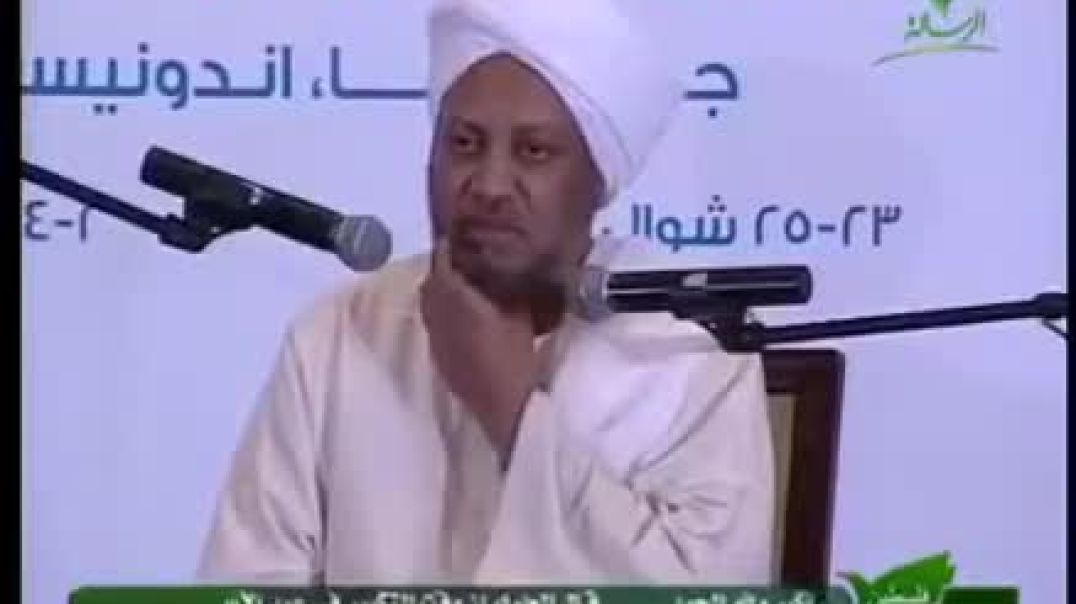 ⁣قصيدة للشاعر اليمني عبدالله بن يحيى العلوي في مؤتمر دول عدم الانحياز(360P)