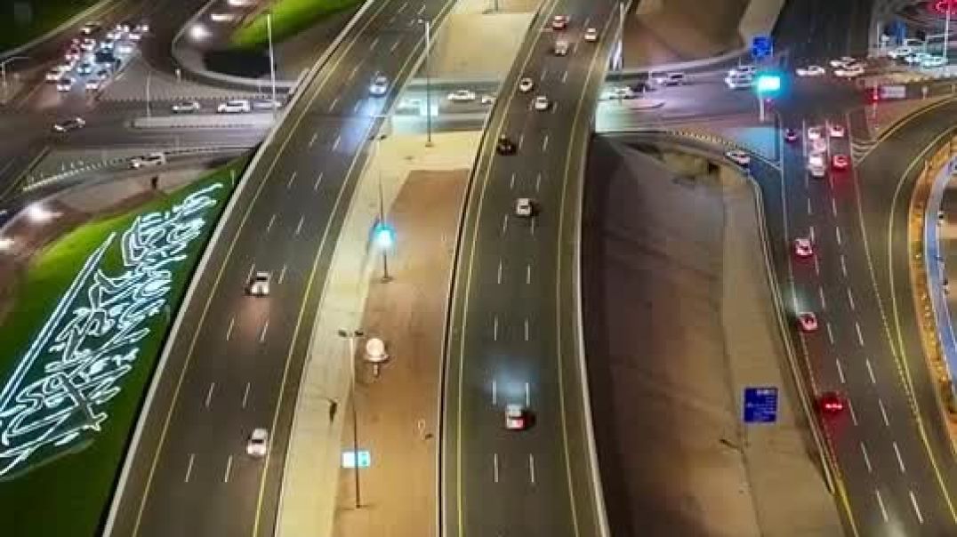 ⁣تأمل هذا المنظر ، ماهو بلندن وباريس   المنظر داخل (حايل)   اي جمال لهذه الديار ،،  حايل الأجمل،،، حا