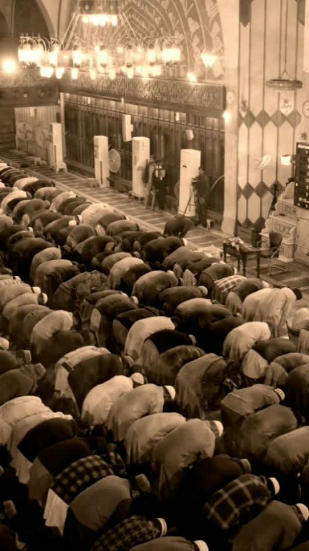 الصلاة صلة بين العبد وربه