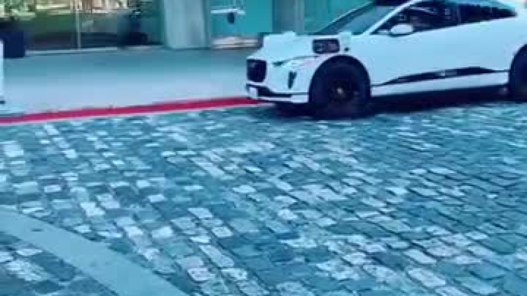 ⁣سيارات أجرة بدون سائق