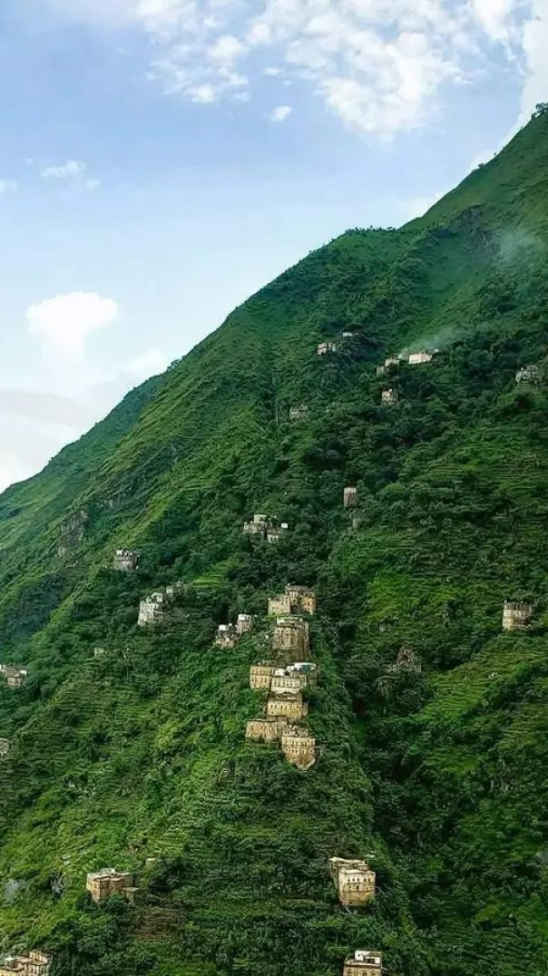 منظر جميل مشهد راقي من الطبيعة اليمنية