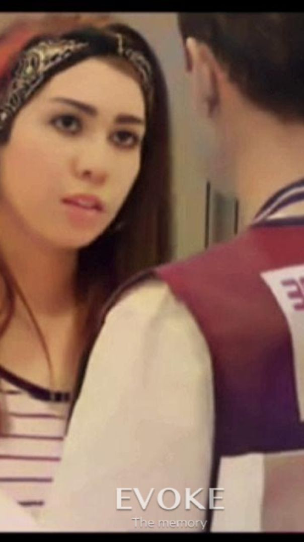 😨اجمل فتاة تعمل في تهريب  الممنوعات في البرازيل قادمة الى المدريد وتم القبض عليها من قبل الشرطة  شاه